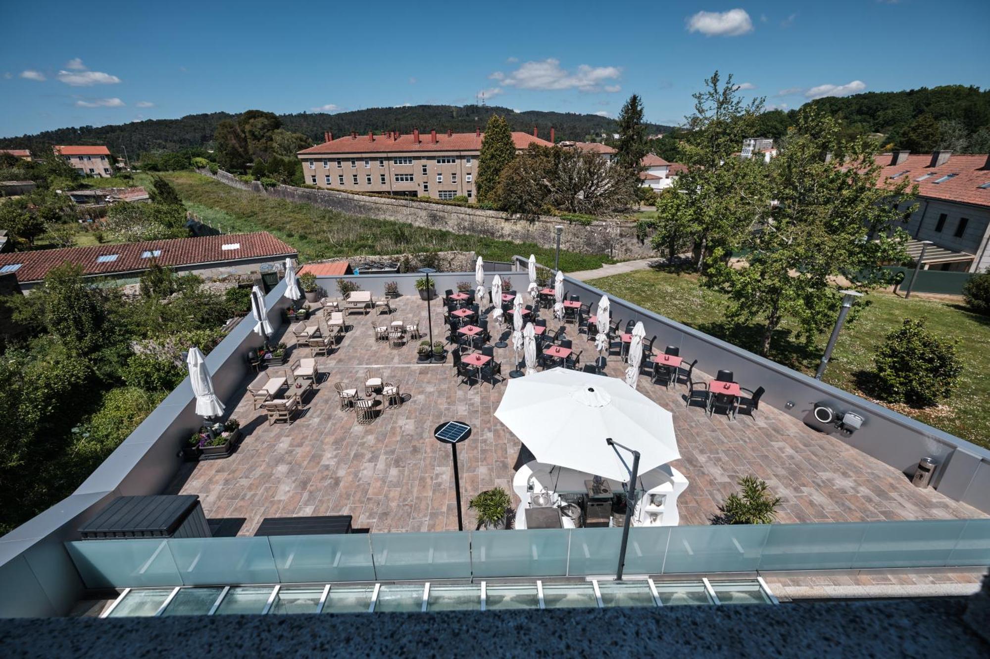 Hotel San Lorenzo Santiago de Compostela Exterior photo